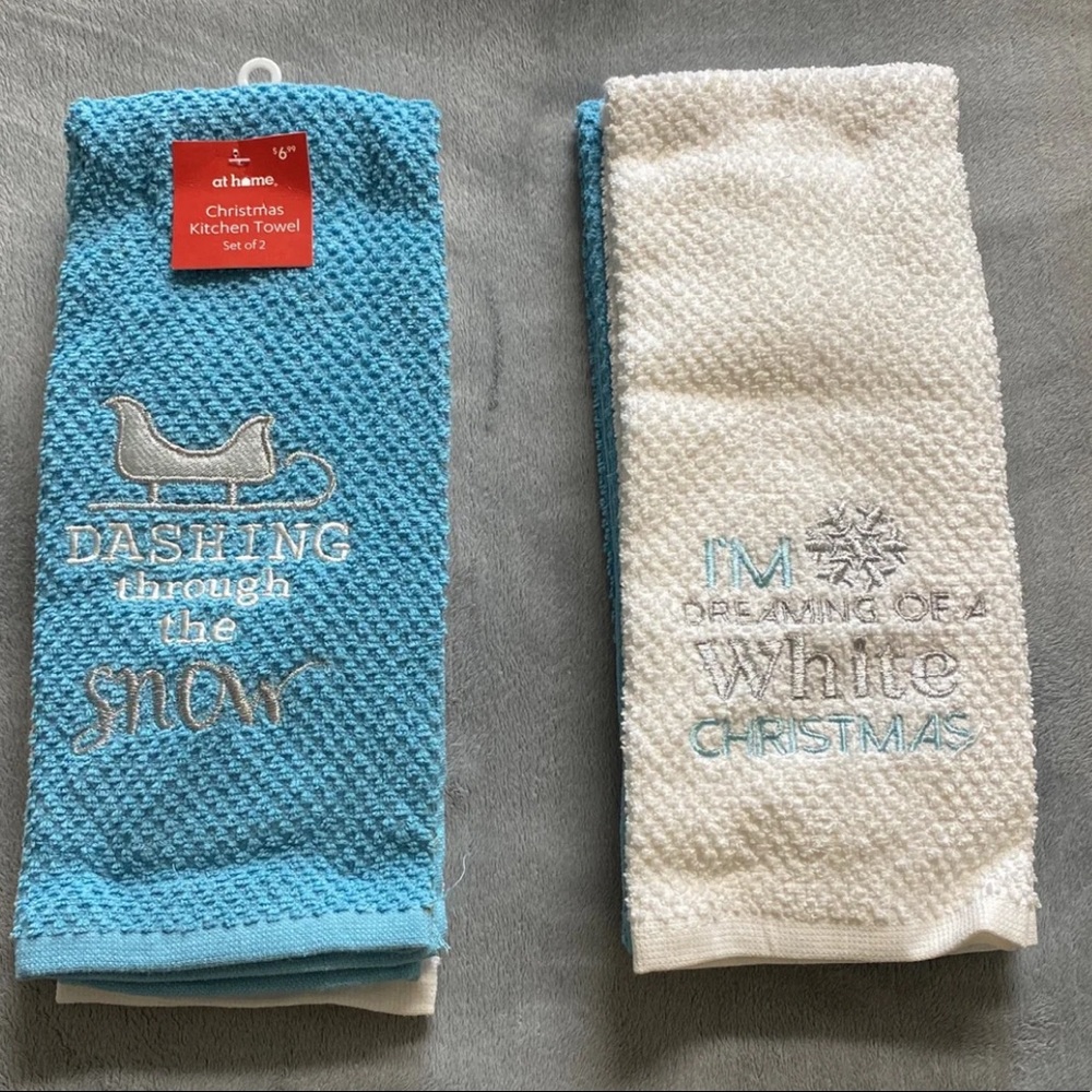 (NWT)❄️❄️Christmas Kitchen Towels Set!4 Towels❄️❄️